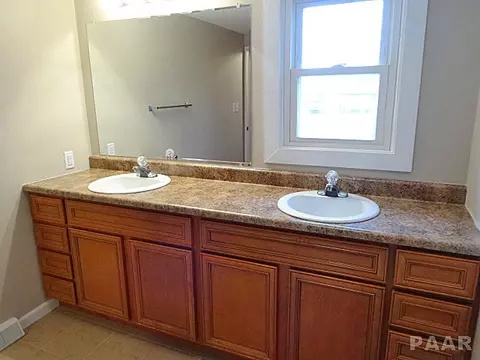 4622 S Lake Camelot Dr, Mapleton, IL 61547 photo 8