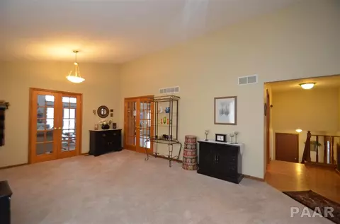 4017 S Autumn Ln, Mapleton, IL 61547 photo 6