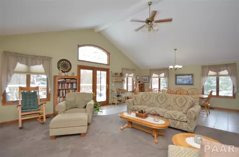 4017 S Autumn Ln, Mapleton, IL 61547 photo 3