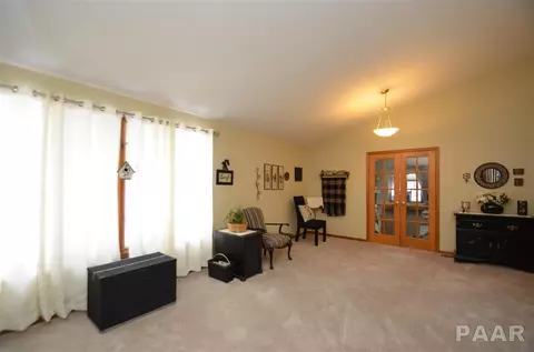 4017 S Autumn Ln, Mapleton, IL 61547 photo 7