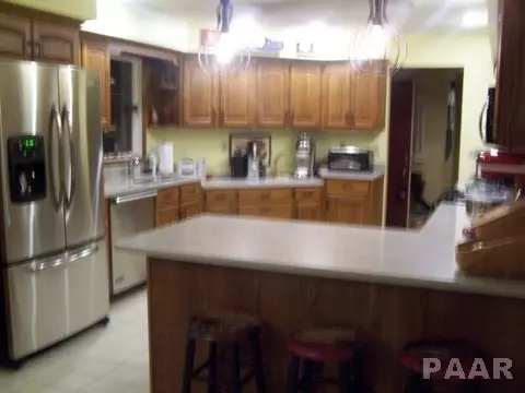 9 Roth Ct, Metamora, IL 61548 photo 11