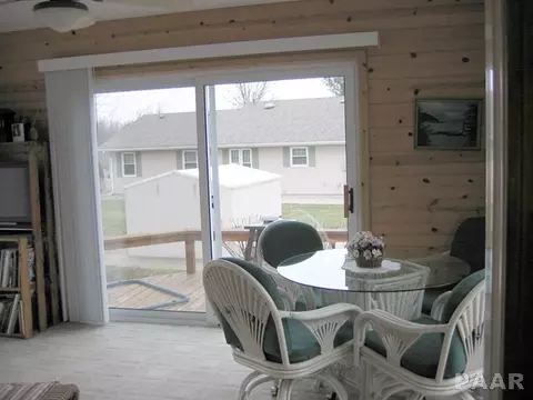 1250 Juniper, Canton, IL 61520 photo 7