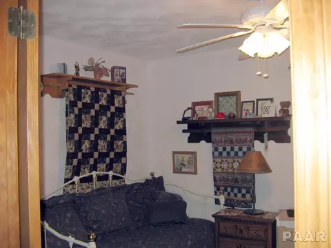 1250 Juniper, Canton, IL 61520 photo 11