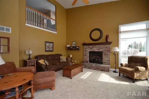 402 Windsor Dr, Germantown Hills, IL 61548 photo 14
