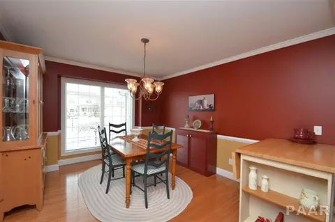 402 Windsor Dr, Germantown Hills, IL 61548 photo 7