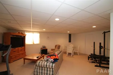 402 Windsor Dr, Germantown Hills, IL 61548 photo 34