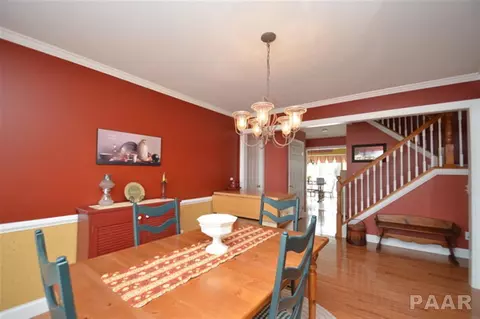 402 Windsor Dr, Germantown Hills, IL 61548 photo 8