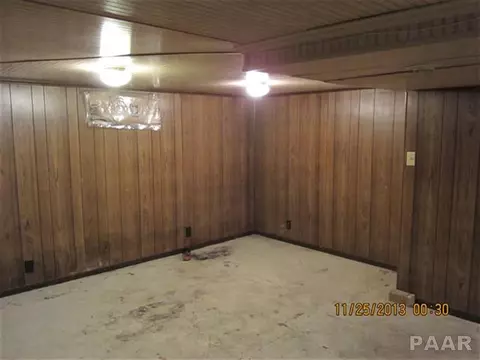 1880 E Chestnut, Canton, IL 61520 photo 13