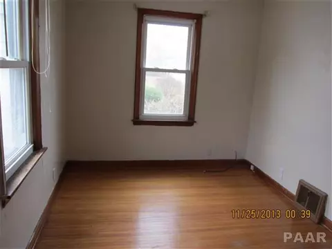 1880 E Chestnut, Canton, IL 61520 photo 10