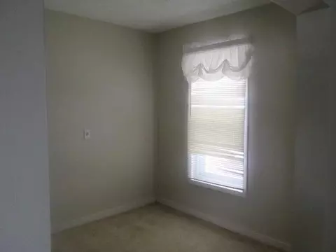 604 N Main St, Eureka, IL 61530 photo 7