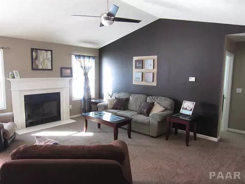 5816 W Brookmere St, Edwards, IL 61528 photo 4