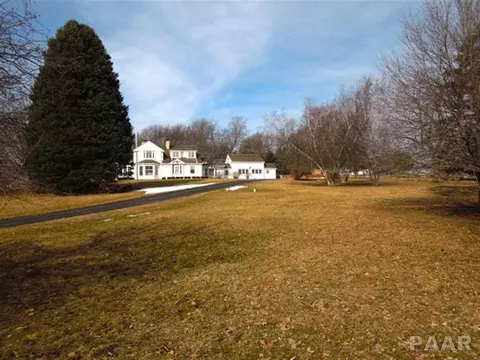 304 N Locust St, Delavan, IL 61734 photo 23