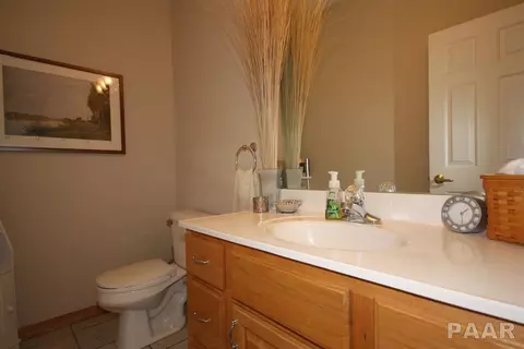 505 Hampton Ct, Germantown Hills, IL 61548 photo 9
