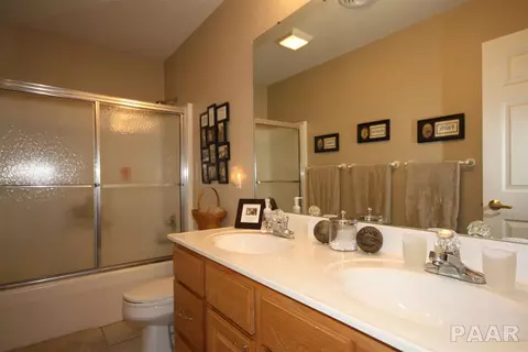 505 Hampton Ct, Germantown Hills, IL 61548 photo 21