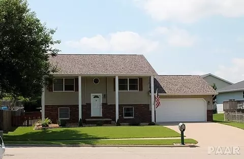 504 Dennis St, Eureka, IL 61530 photo 1