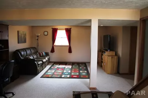 504 Dennis St, Eureka, IL 61530 photo 15