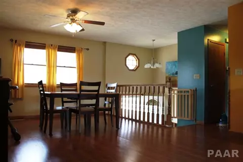 504 Dennis St, Eureka, IL 61530 photo 9