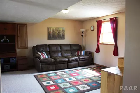 504 Dennis St, Eureka, IL 61530 photo 17