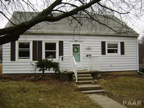 706 S Darst, Eureka, IL 61530 photo 1