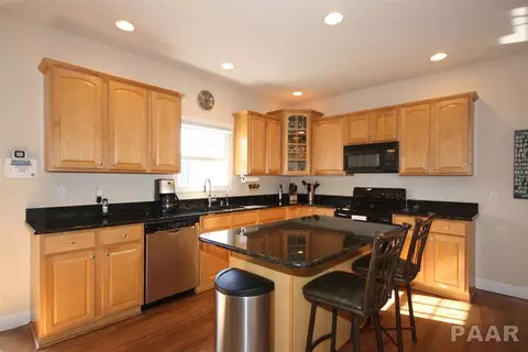 11209 N Jason Dr, Dunlap, IL 61525 photo 3