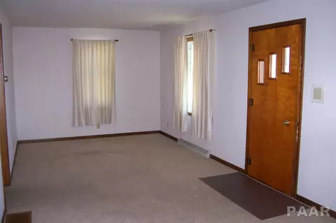 340 N 11th Ave, Canton, IL 61520 photo 3