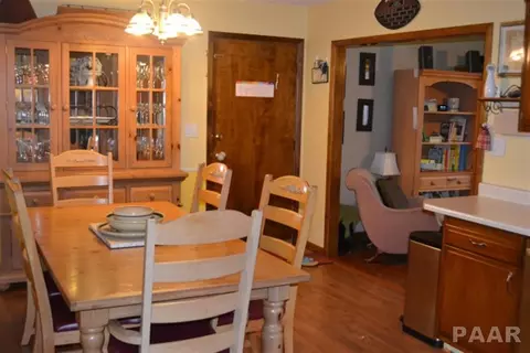 614 E Pine St, Metamora, IL 61548 photo 5