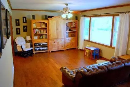 614 E Pine St, Metamora, IL 61548 photo 3