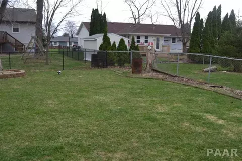 614 E Pine St, Metamora, IL 61548 photo 22