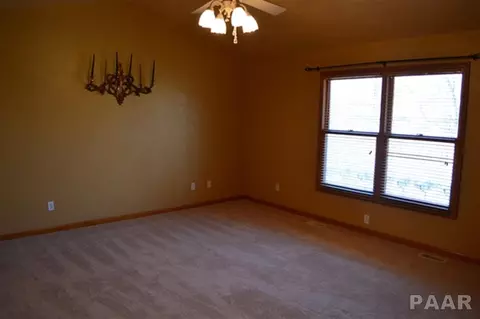 207 Windsor, Germantown Hills, IL 61548 photo 10