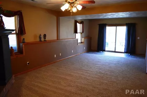 207 Windsor, Germantown Hills, IL 61548 photo 15