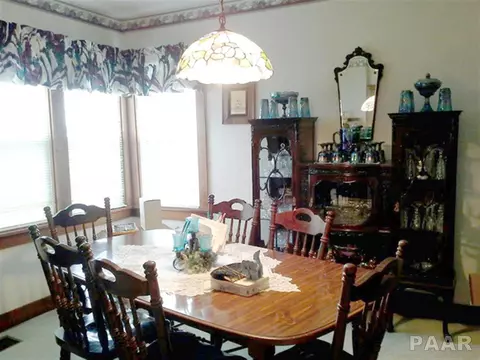 659 E Main St, Cuba, IL 61427 photo 11