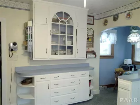 659 E Main St, Cuba, IL 61427 photo 8