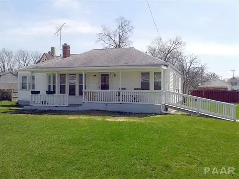 659 E Main St, Cuba, IL 61427 photo 1