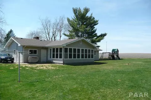 207 Graze, Dunlap, IL 61525 photo 2