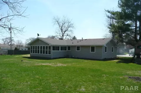 207 Graze, Dunlap, IL 61525 photo 4