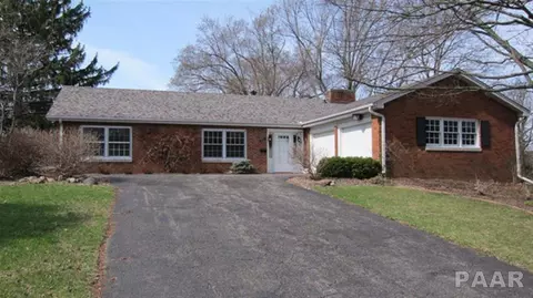 610 W Burton, Eureka, IL 61530 photo 1