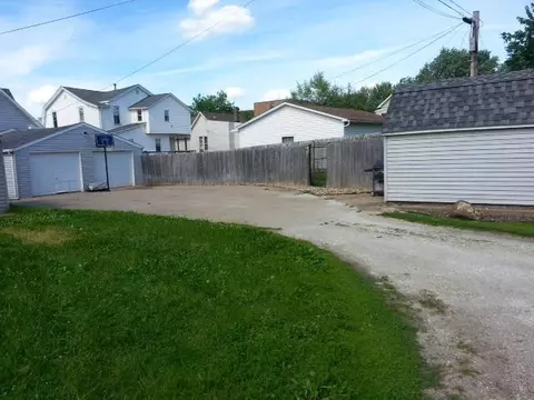 138 W Maple, Canton, IL 61520 photo 24