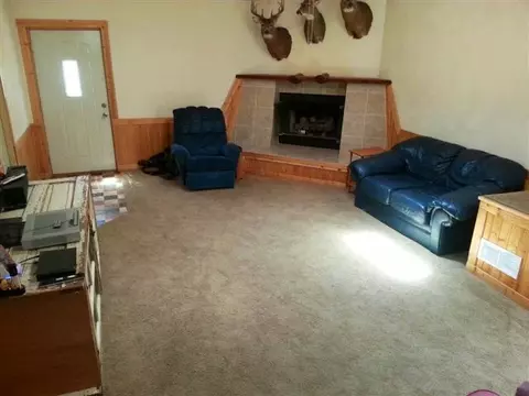 138 W Maple, Canton, IL 61520 photo 8