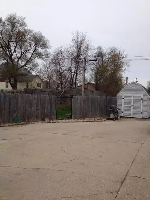 138 W Maple, Canton, IL 61520 photo 25