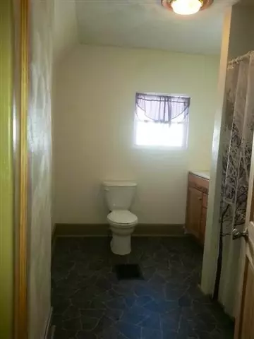 138 W Maple, Canton, IL 61520 photo 12