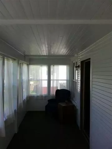 138 W Maple, Canton, IL 61520 photo 19