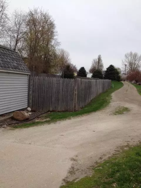 138 W Maple, Canton, IL 61520 photo 26