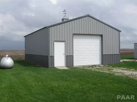 758 Towerline, Delavan, IL 61734 photo 15