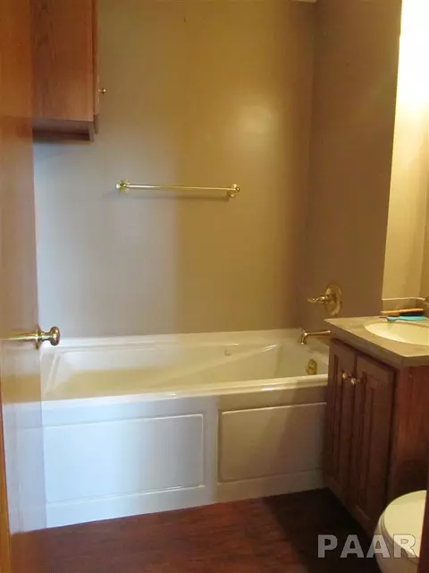 758 Towerline, Delavan, IL 61734 photo 8