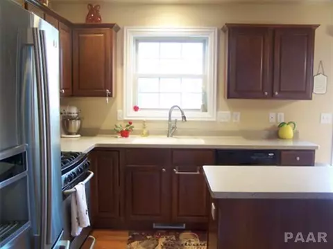 825 Jonathan St, Washington, IL 61571 photo 8