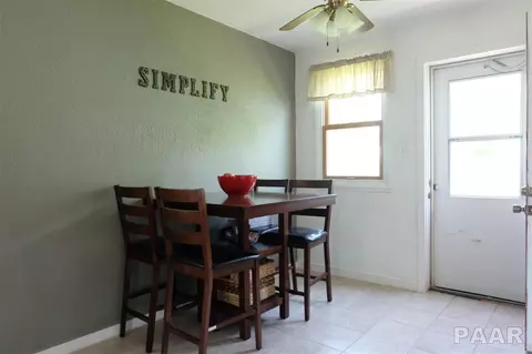 209 Algonquin, Marquette Heights, IL 61554 photo 7