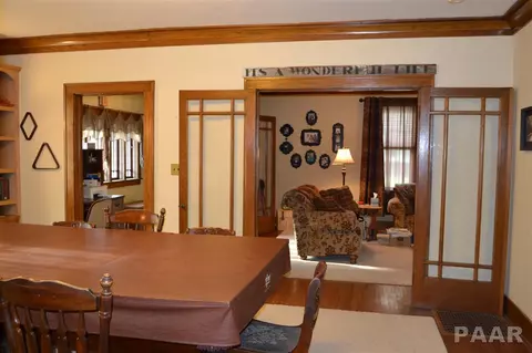 602 E 3rd St, Delavan, IL 61734 photo 5