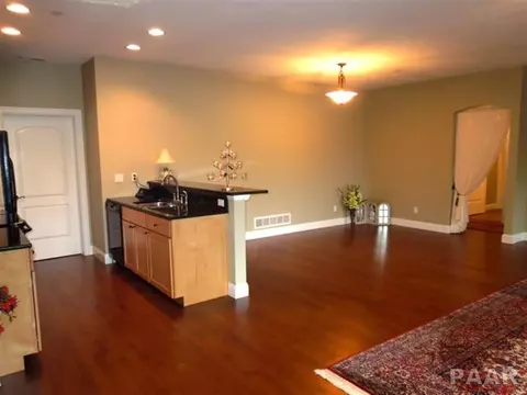 112 Eagle Rdg, Washington, IL 61571 photo 6