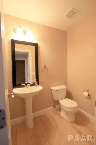 406 Windsor, Germantown Hills, IL 61548 photo 16
