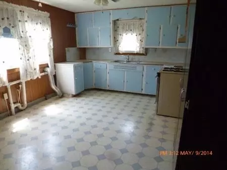 258 W 5th St, Dunfermline, IL 61524 photo 10